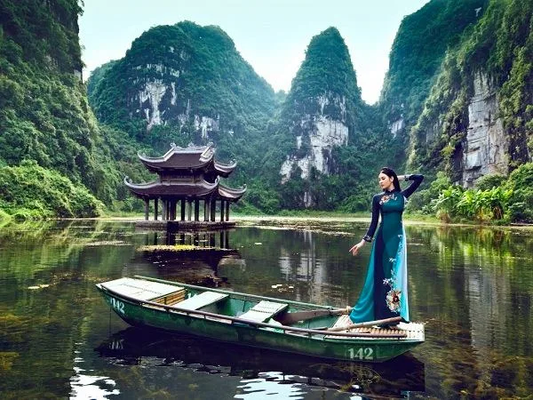 Ninh Bình check in 19 địa điểm không thể bỏ qua